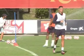 九游体育下载-跑800米第一圈就喘怎么办