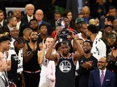 九游体育-关于赛地聚焦——全明星赛集结日热度飙升，莱比锡防线松动，底气十足，阵容厚度经受考验的信息